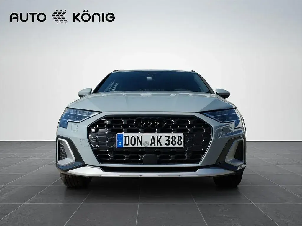 Gebraucht Audi A3 Sport 150 PS (110 kW) 2025 Grau Limousine