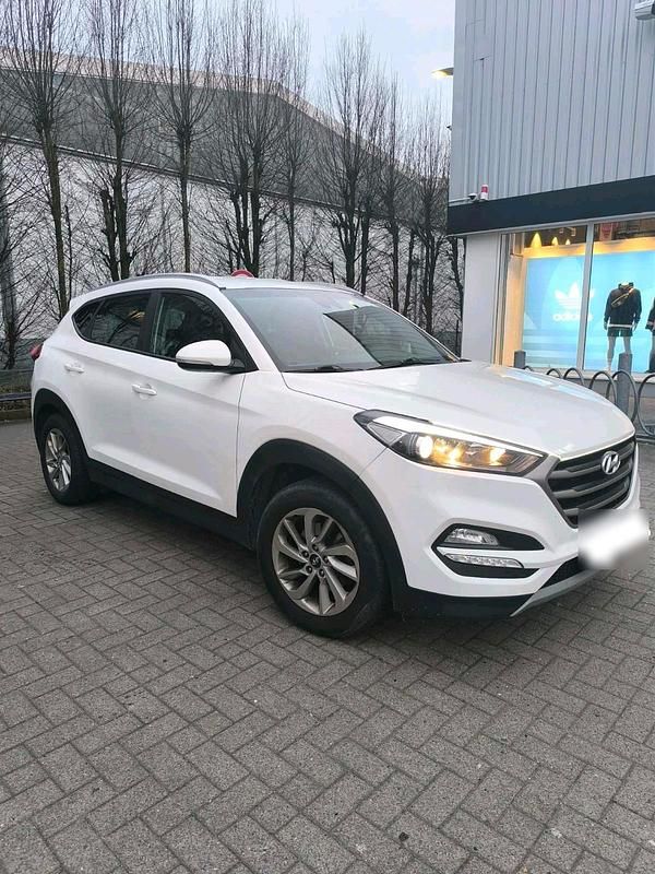 Gebraucht Hyundai Tucson 177 PS (130 kW) 2017 Weiß SUV