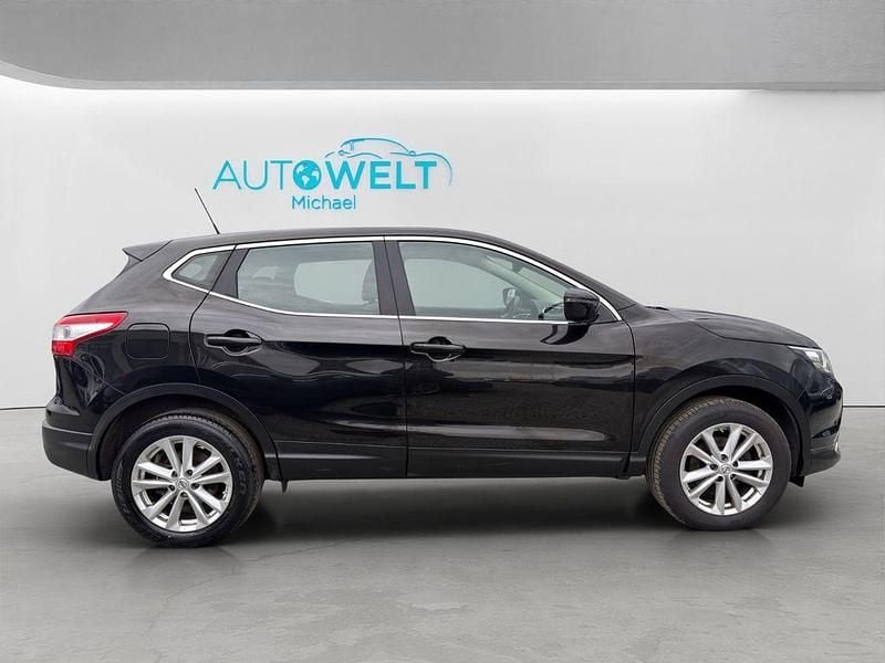 Gebraucht Nissan Qashqai 110 PS (80 kW) 2016 Schwarz SUV