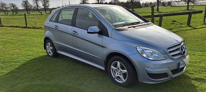 Gebraucht Mercedes B150 95 PS (69 kW) 2008 Blau Van / Kleinbus