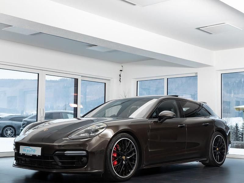 Gebraucht Porsche Panamera Turbo 549 PS (403 kW) 2019 Braun Limousine