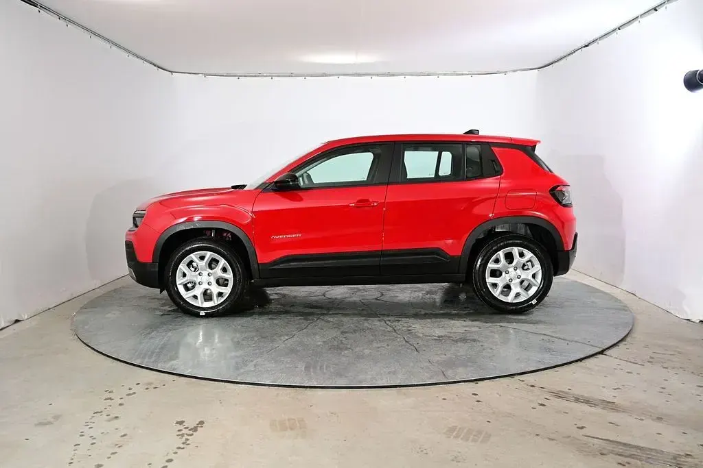 Gebraucht Jeep Avenger Altitude 101 PS (74 kW) 2025 Rot SUV