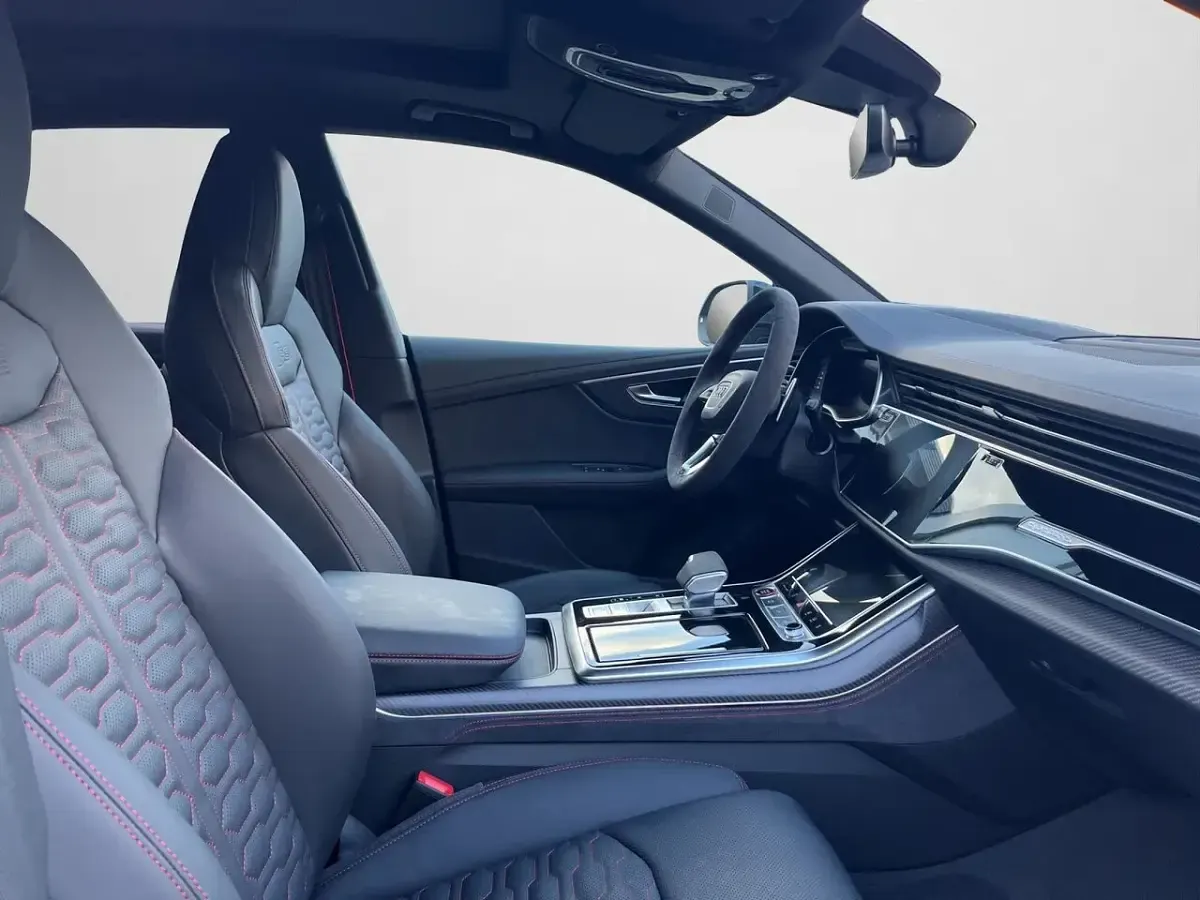 Neu Audi Q8 Advanced Plus 600 PS (441 kW) 2026 Mythosschwarz metallic (metallic) SUV