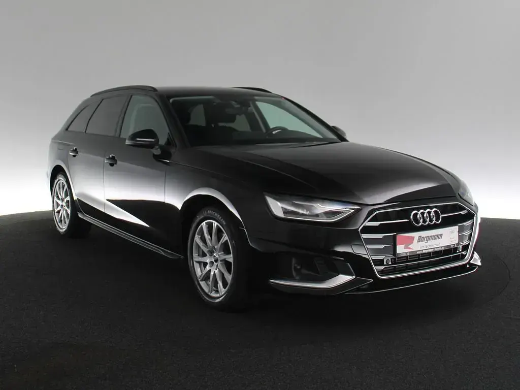 Gebraucht Audi A4 Advanced 150 PS (110 kW) 2022 Schwarz / brillantschwarz Kombi
