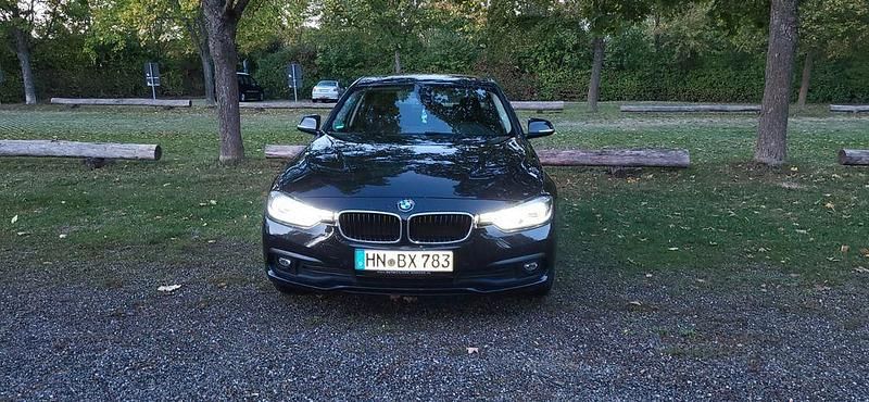 Gebraucht BMW 320 Advantage 190 PS (139 kW) 2016 Schwarz Limousine
