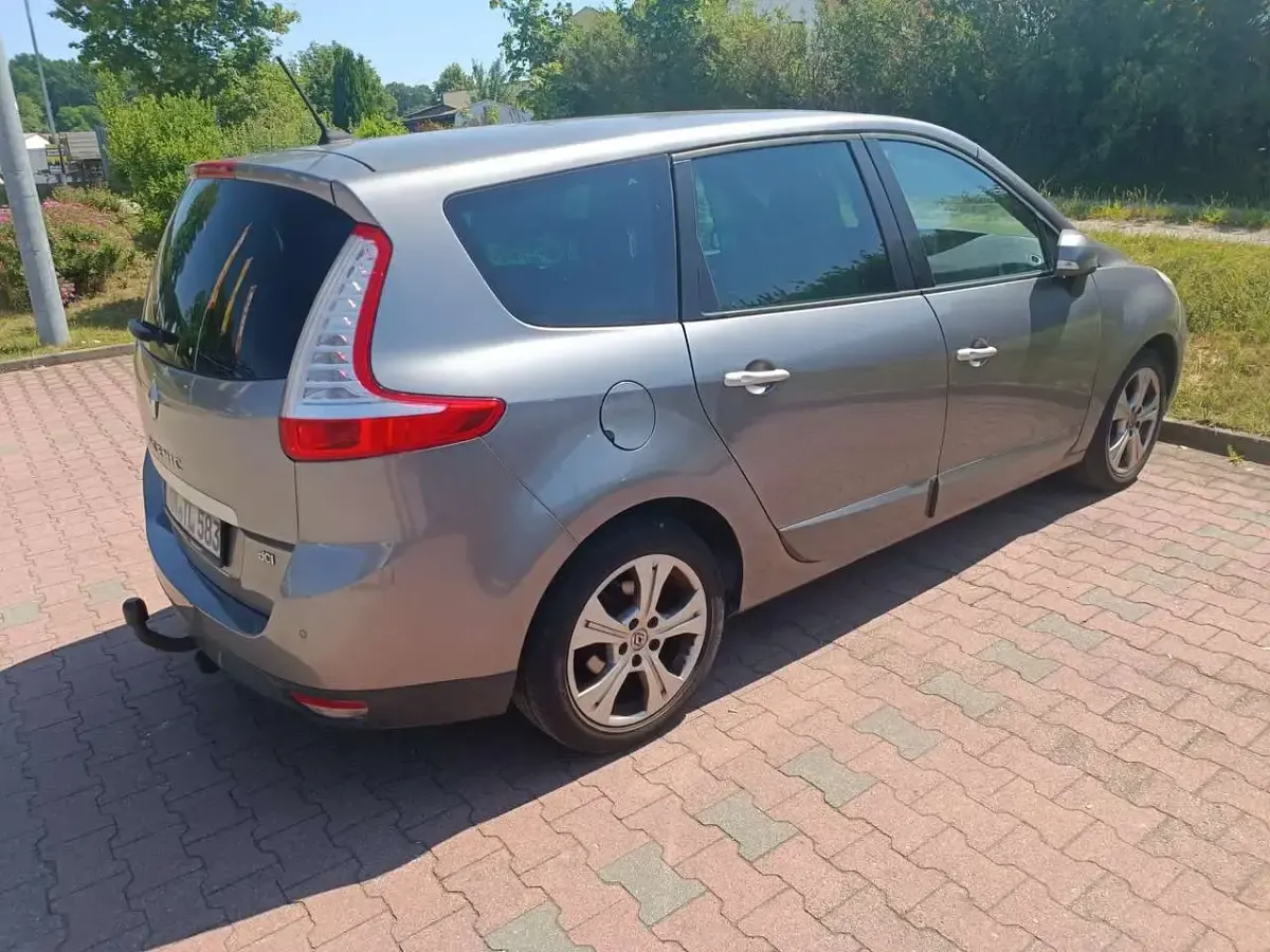 Gebraucht Renault Grand Scénic III 131 PS (96 kW) 2011 Grau Van / Kleinbus