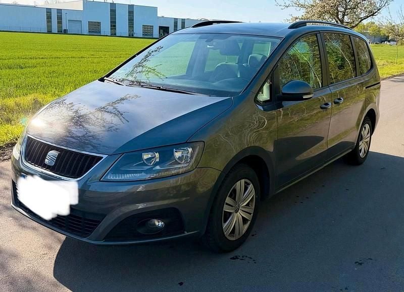 Second-hand Seat Alhambra 140 CP (102 kW) 2012 Argintiu Monovolum