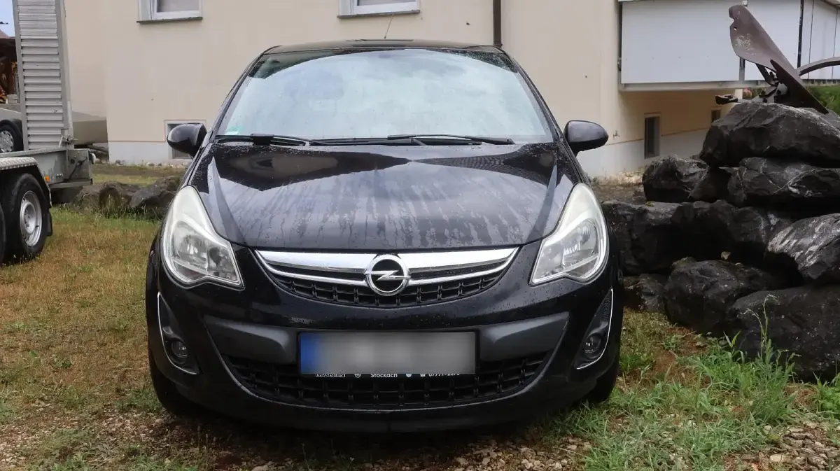 Gebraucht Opel Corsa 87 PS (63 kW) 2011 Schwarz Kleinwagen