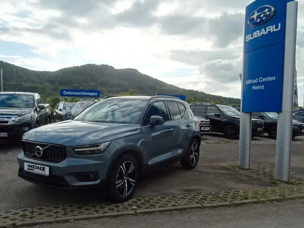 Gebraucht Volvo XC40 197 PS (144 kW) 2020 Grau SUV