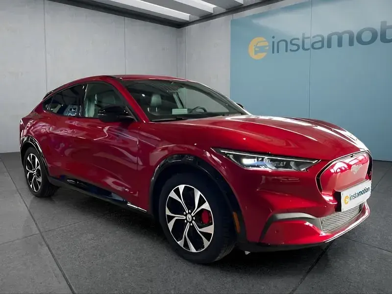 Gebraucht Ford Mustang Mach-E 197 kW (269 PS) 2023 Rot SUV
