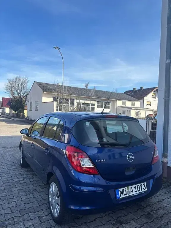 Używany Opel Corsa 80 KM (58 kW) 2007 Niebieski Hatchback