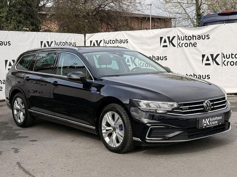 Gebraucht VW Passat GTE 218 PS (160 kW) 2021 Deep black perleffekt Kombi
