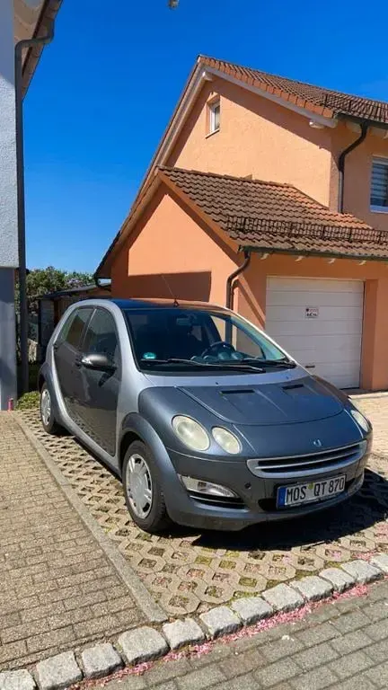 Usata Smart ForFour 64 CV (47 kW) 2006 Grigio Utilitaria