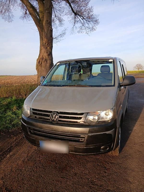 Gebraucht VW Transporter 140 PS (102 kW) 2011 Grau Van
