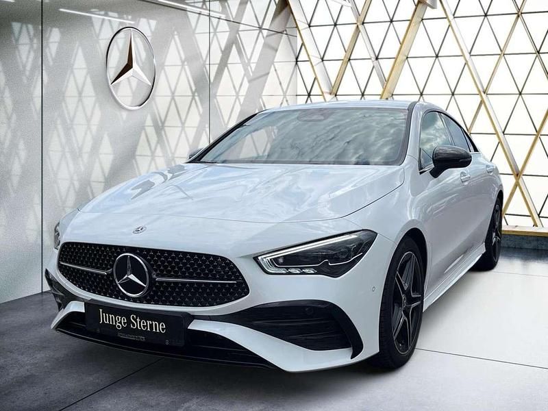 Unilack polarweiß Gebraucht 2024 Mercedes CLA200 AMG Coupé | 35.299 € (Guter Preis) - Bild 1/4