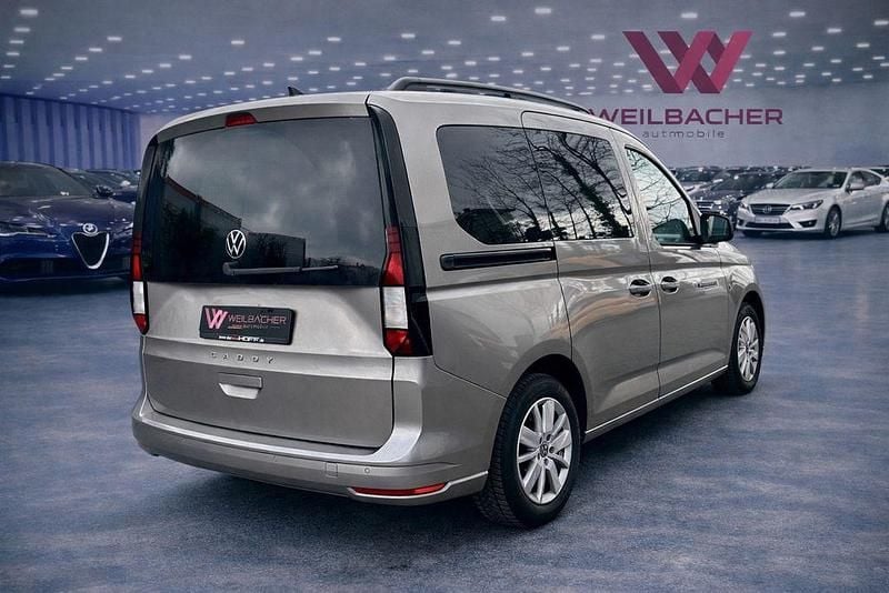 Second-hand VW Caddy Life 122 CP (89 kW) 2022 Bej Monovolum