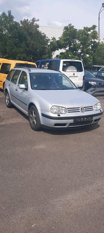 Silber Gebraucht 1999 VW Golf IV Kombi | 500 € (Superpreis) - Bild 1/4