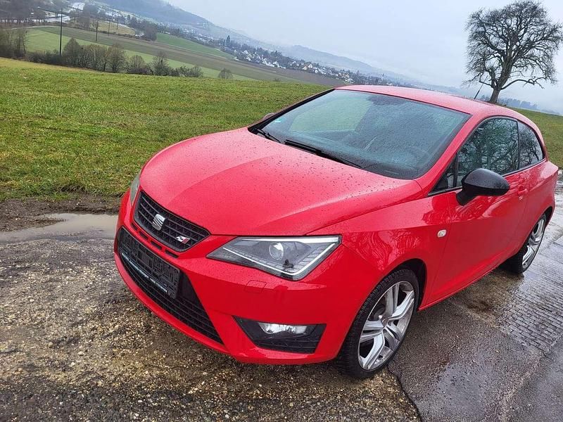 "emocion" rot Gebraucht 2013 Cupra Ibiza Kleinwagen | 9.999 € (Fairer Preis) - Bild 1/4