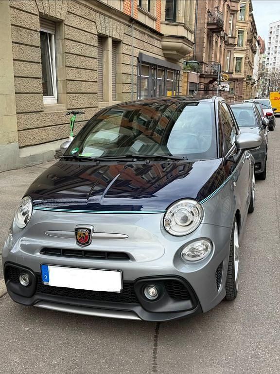 Gebraucht Abarth 695 180 PS (132 kW) 2018 Andere farben Kleinwagen