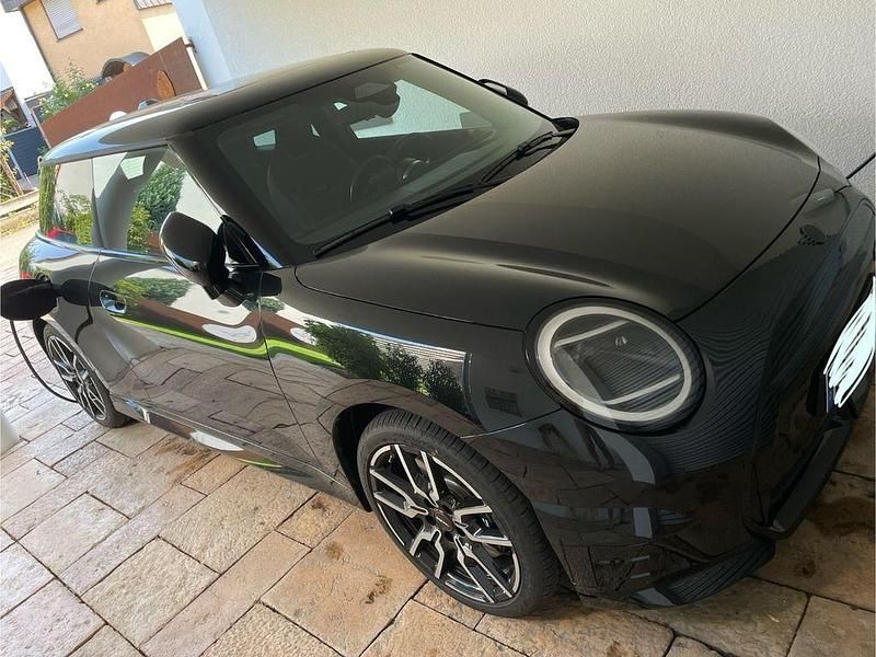 Gebraucht Mini Cooper 160 kW (218 PS) 2025 Schwarz Kleinwagen