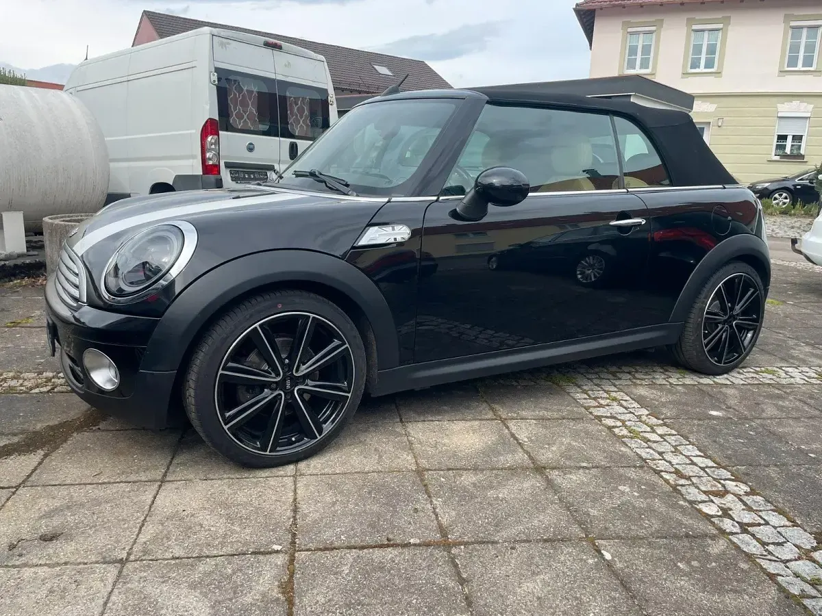 Gebraucht Mini Cooper Cabriolet 120 PS (88 kW) 2009 Schwarz Cabrio