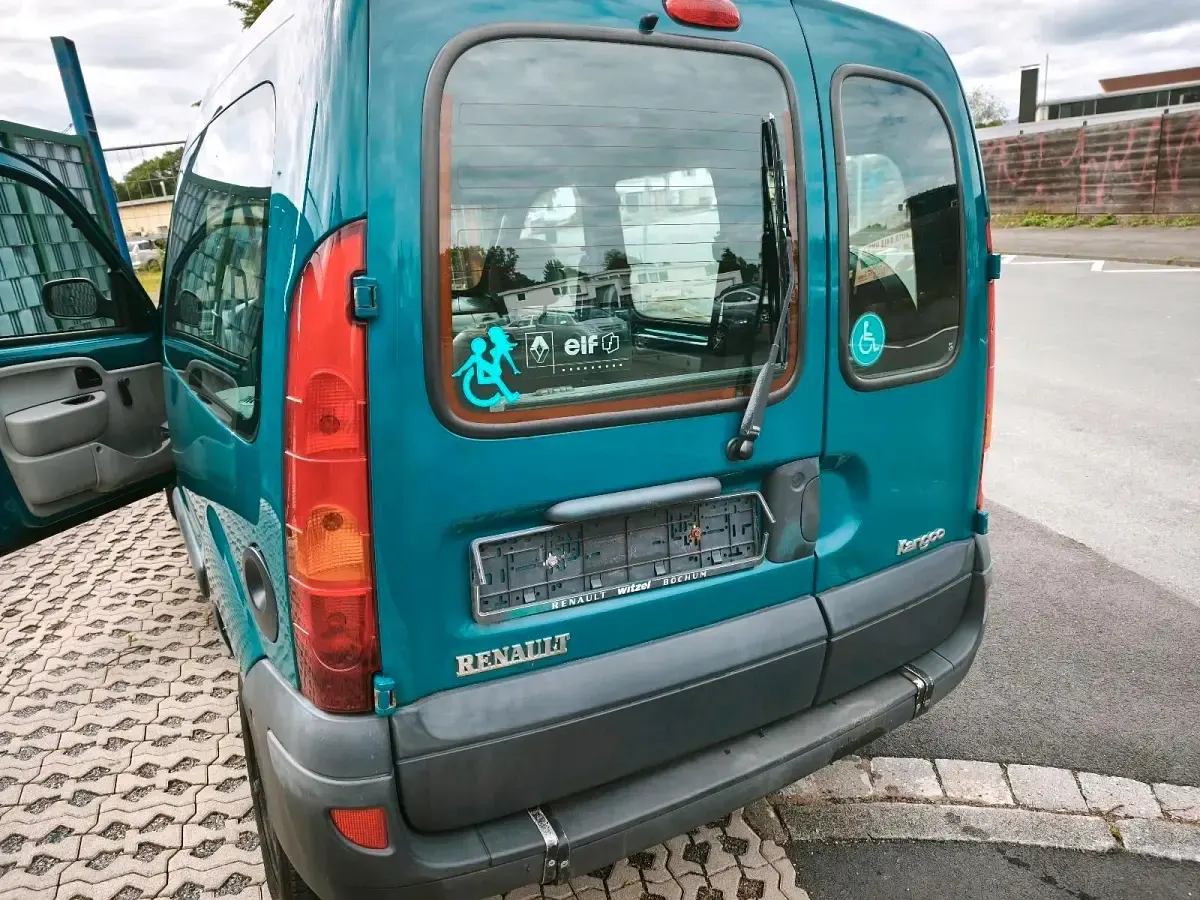 Gebraucht Renault Kangoo 74 PS (54 kW) 2006 Grün Van / Kleinbus