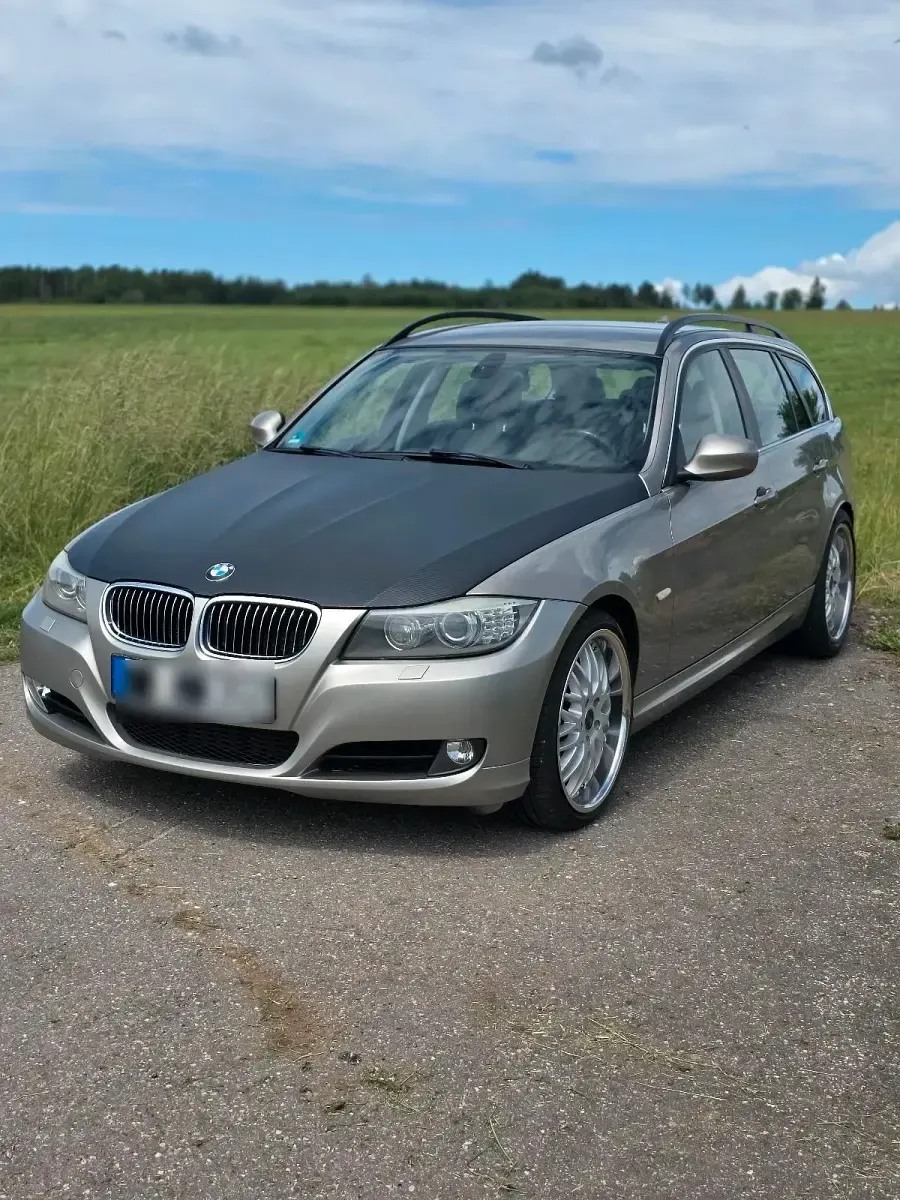 Gebraucht BMW 330 245 PS (180 kW) 2009 Gold Kombi