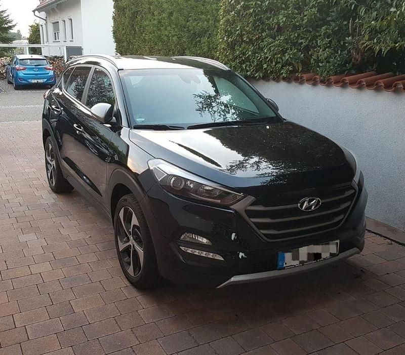 Gebraucht Hyundai Tucson Advantage 177 PS (130 kW) 2017 Schwarz SUV