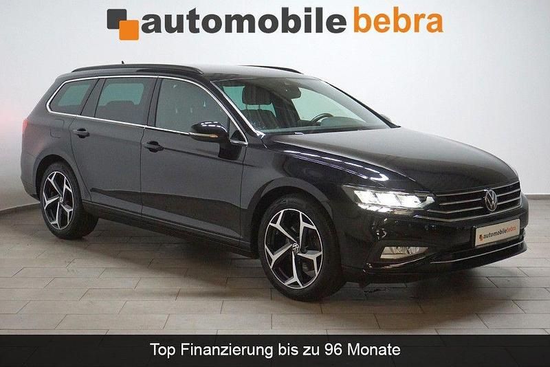 Gebraucht VW Passat Business 150 PS (110 kW) 2022 Deep black Kombi
