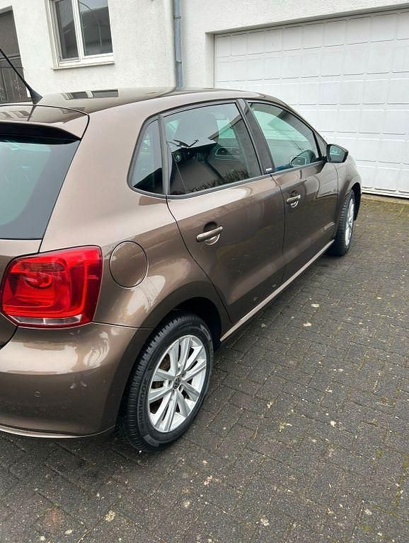 Gebraucht VW Polo 69 PS (50 kW) 2011 Braun Kleinwagen