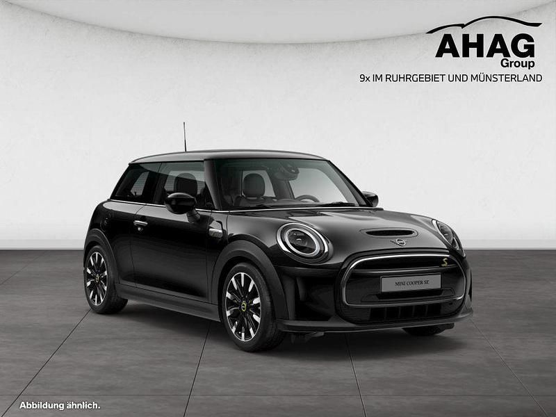 Gebraucht Mini Cooper SE Classic 135 kW (184 PS) 2023 Schwarz Kleinwagen