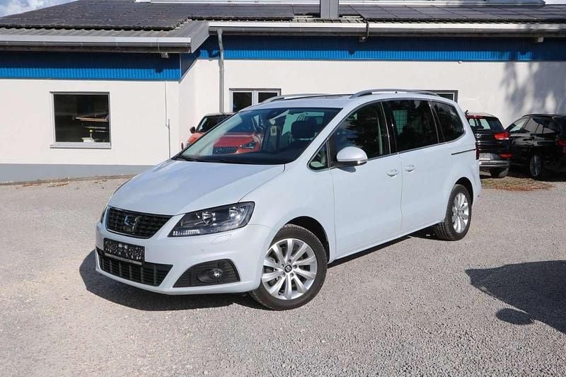 White silver Gebraucht 2019 Seat Alhambra Style Van / Kleinbus | 21.990 € (Superpreis) - Bild 1/4