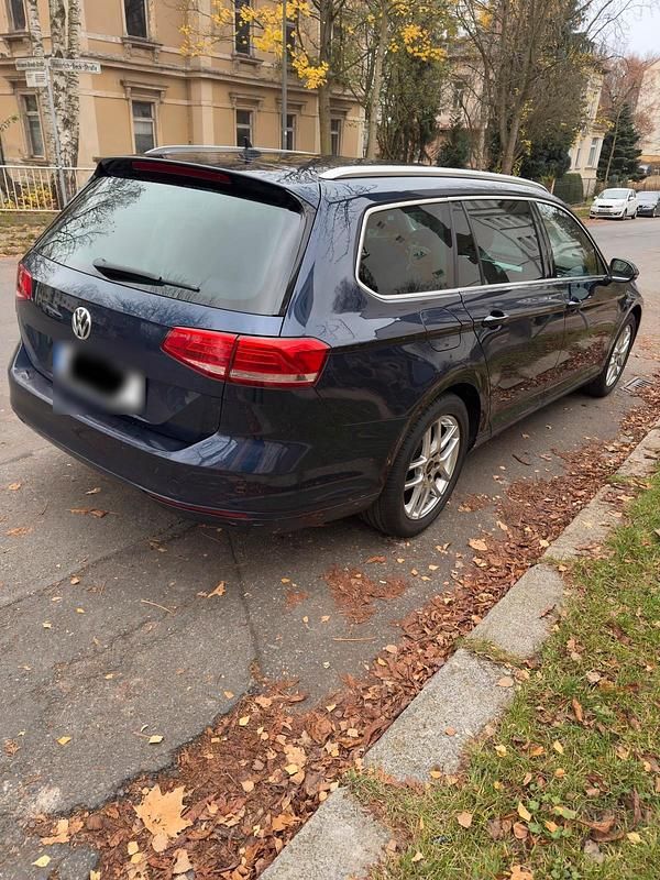 Gebraucht VW Passat 150 PS (110 kW) 2015 Blau Kombi