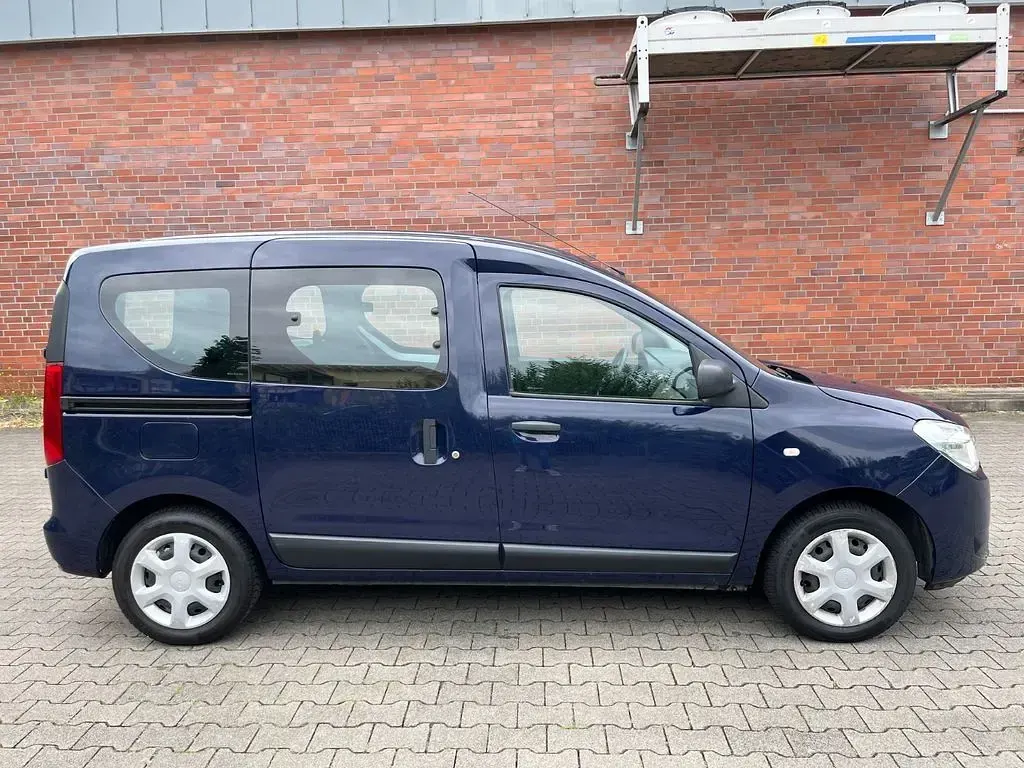 Gebraucht Dacia Dokker Ambiance 116 PS (85 kW) 2015 Blau Van / Kleinbus