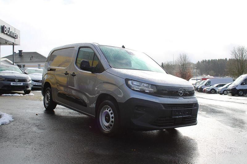 Gebraucht Opel Combo Basis 131 PS (96 kW) 2024 Grau Kombi