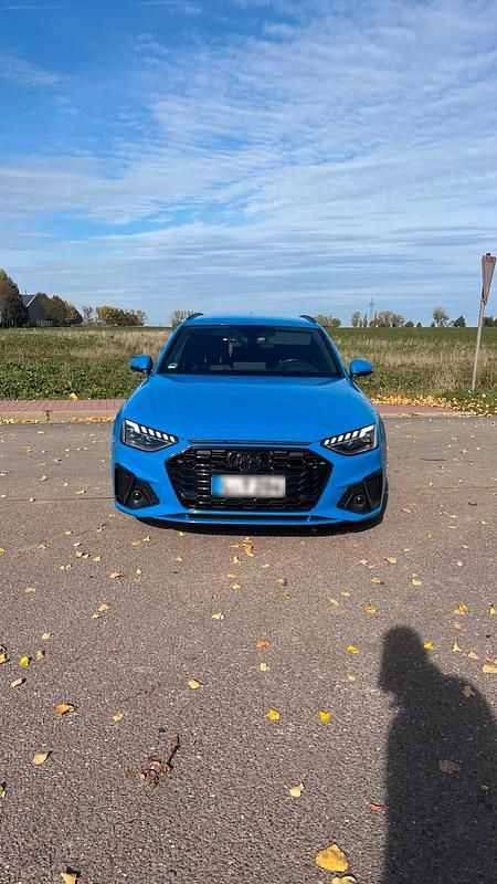Gebraucht Audi A4 190 PS (139 kW) 2020 Blau Kombi