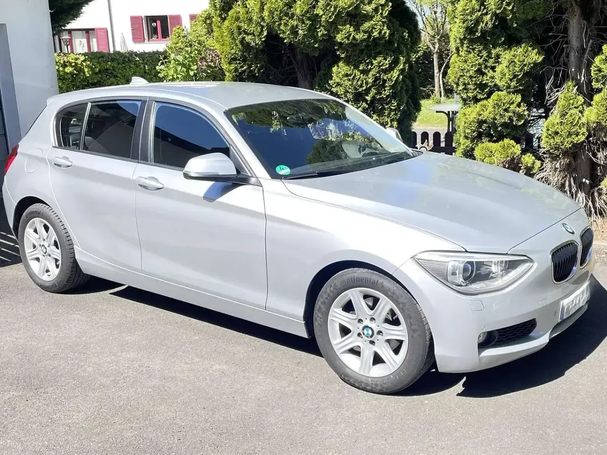 Gebraucht BMW 116 Efficient Dynamics 116 PS (85 kW) 2012 Silber Kleinwagen