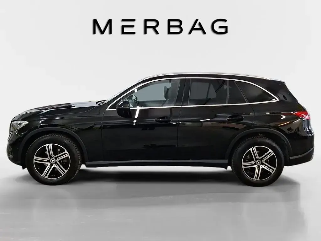 Gebraucht Mercedes GLC220 197 PS (144 kW) 2023 Schwarz SUV