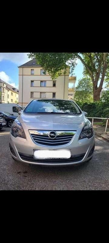 Gebraucht Opel Meriva Edition 105 PS (77 kW) 2011 Silber Van / Kleinbus