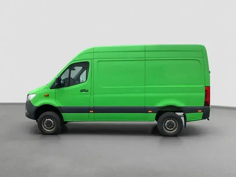 Gebraucht Mercedes Sprinter 163 PS (119 kW) 2021 Gelb Van