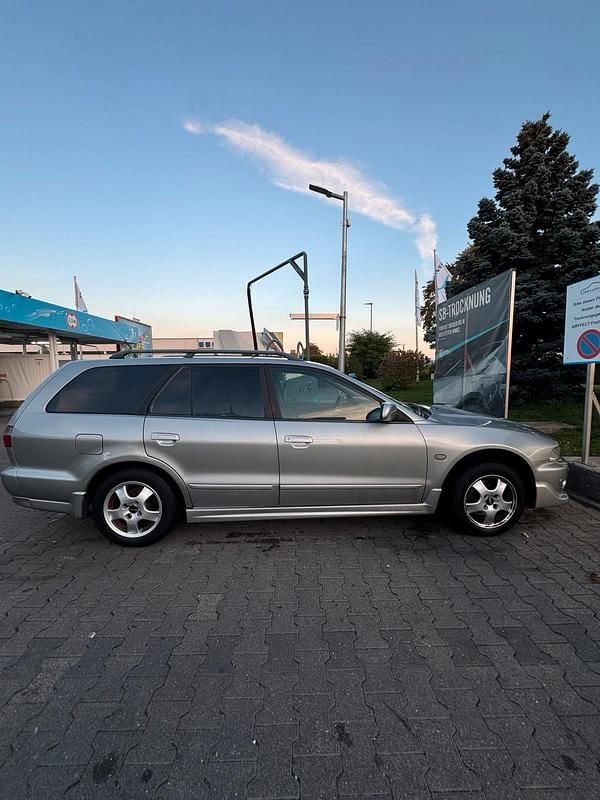 Silber Gebraucht 1999 Mitsubishi Galant Kombi | 2.200 € (Guter Preis) - Bild 1/4