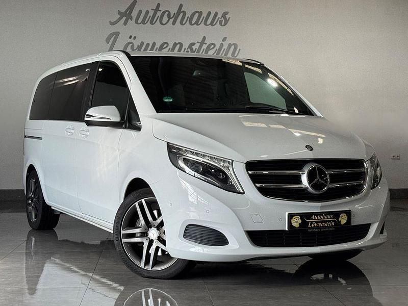 Bergkristallweiss Gebraucht 2017 Mercedes V250 Van / Kleinbus | 39.480 € (Guter Preis) - Bild 1/4