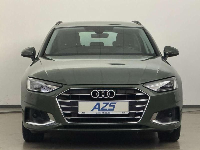 Second-hand Audi A4 Advanced Plus 163 CP (119 kW) 2023 Verde Break