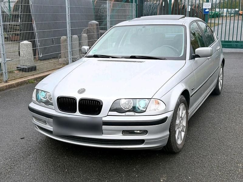 Gebraucht BMW 325 192 PS (141 kW) 2001 Silber Limousine