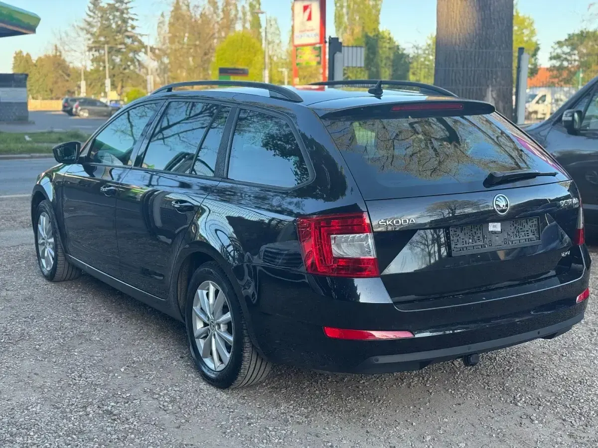 Gebraucht Skoda Octavia 150 PS (110 kW) 2016 Schwarz Kombi