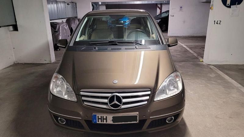 Gebraucht Mercedes A170 Avantgarde 116 PS (85 kW) 2008 Braun Van / Kleinbus