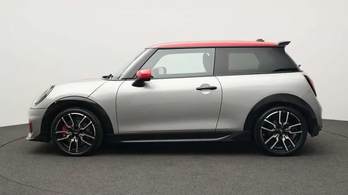 Gebraucht Mini John Cooper Works 231 PS (169 kW) 2025 Grau Kleinwagen