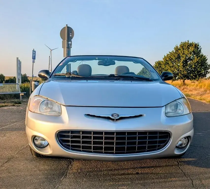 Gebraucht Chrysler Sebring Cabriolet 141 PS (103 kW) 2002 Silber Cabrio