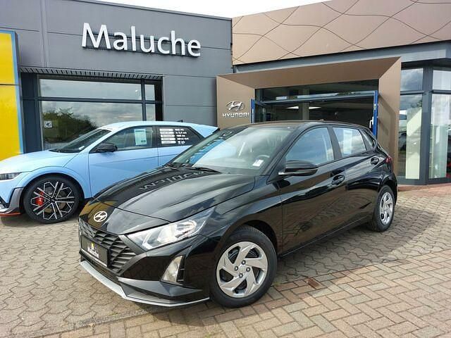 Gebraucht Hyundai i20 Select 79 PS (58 kW) 2024 Phantom black / met Limousine