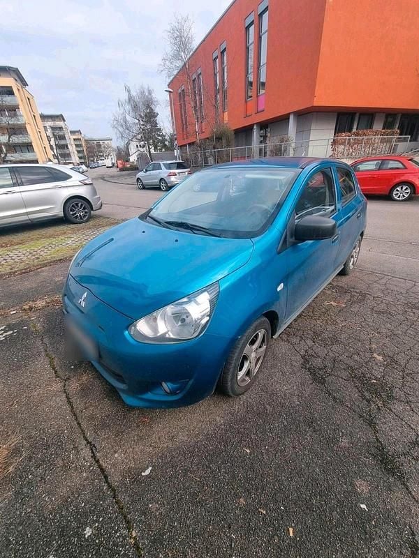 Second-hand Mitsubishi Space Star 75 CP (55 kW) 2015 Albastru Berlinǎ